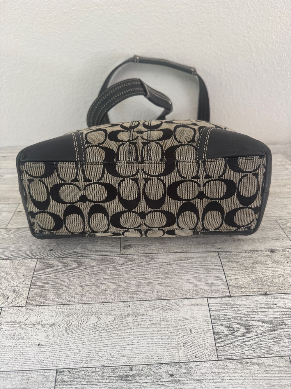 Coach Hampton Signature Turnlock Tote - Picture 6 of 15